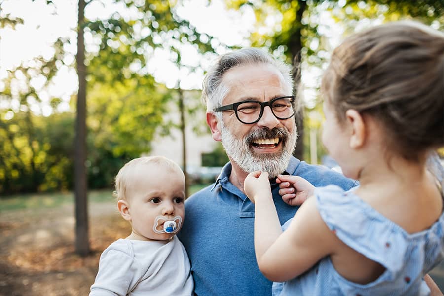 Dad with his kids